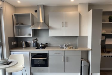 1 bed studio, Little Patrick Street, Holylands, Belfast, BT151BH - Image 5